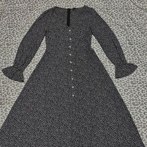 Ditsy Print Maxi Flounce Sleeve Dress